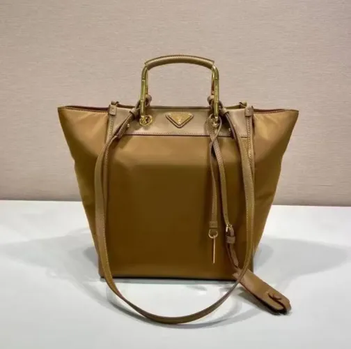 Bolsa Prada - Design Elegante e Sofisticado