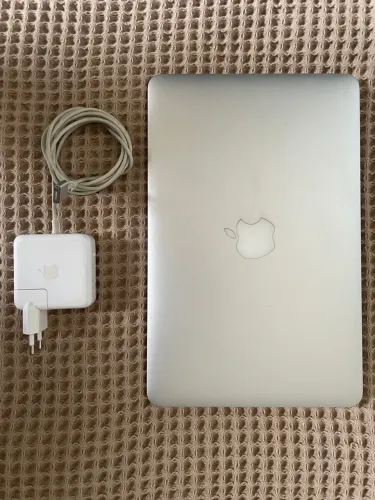 MacBook Apple - Ótimo estado!
