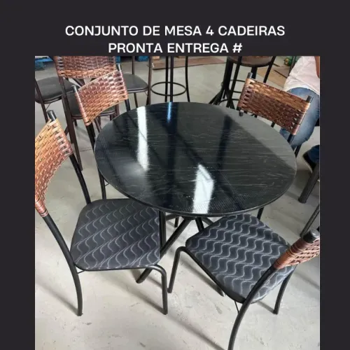 Oferta Conjunto Mesa 4 Cadeiras Novas