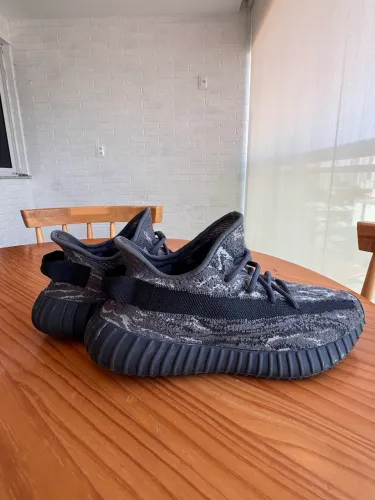 Adidas Yeezy 350 Bone