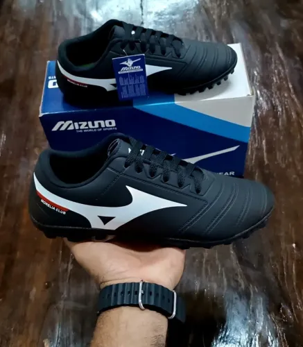 Chuteira Society Mizuno. Do 38 ao 43.