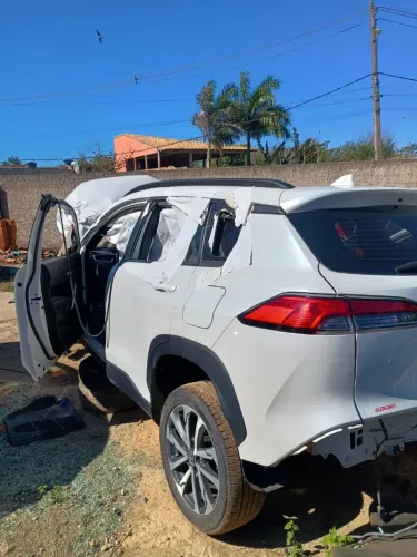 Peças Toyota Corolla Cross xre 2.0 2022 Branco