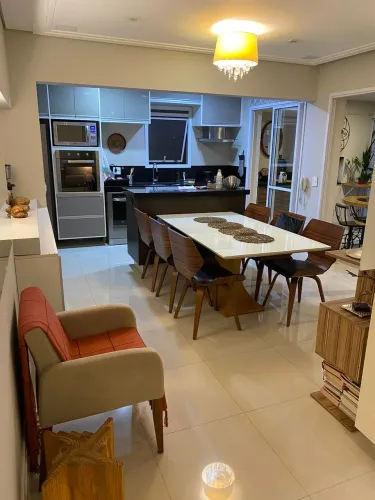 Apartamento para aluguel possui 106 metros quadrados com 2 quartos