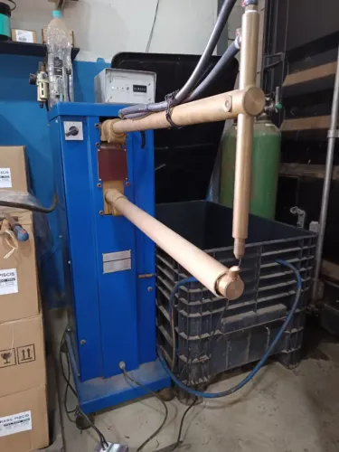 Máquina Solda Ponto Pneumática Basculante - 15Kva / 220V