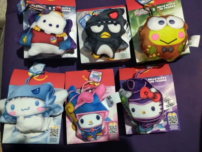 Lote 6 Hello Kitty promocional MC Donald's Yu-Gi-Oh!