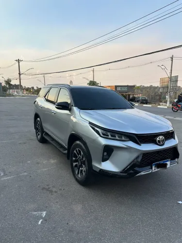 Hillux Sw4 4x4 Disel 7 lugares modificada