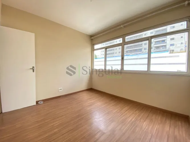 Vende-se apartamento 2 quartos, elevador e portaria 24h no Centro de Juiz de Fora