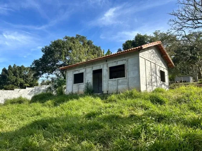 Casa Taiaçupeba Condomínio perto da Represa 1.000 m2 com casa pré pronta