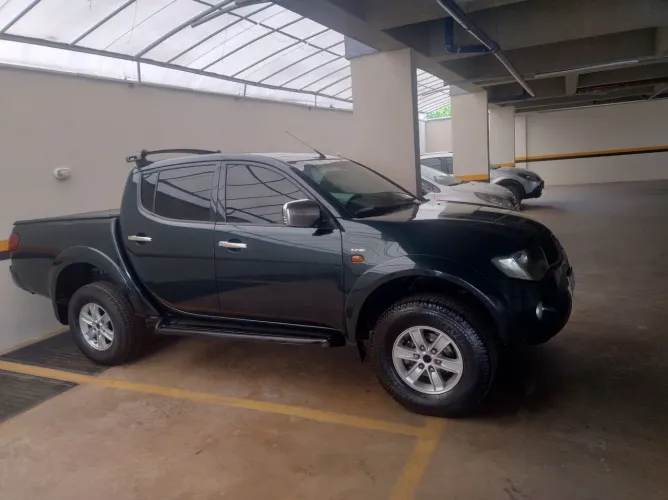 Mitsubishi L200 Triton HPE 3.2 CD TB Int.diesel AUT 2009