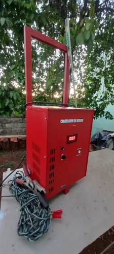 Carregador de bateria para Caminhão 