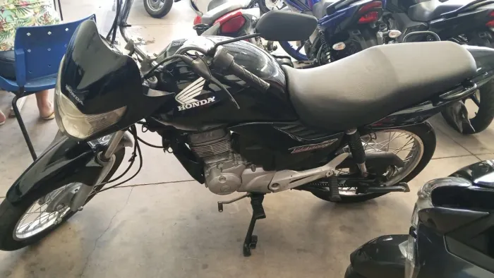 FAN 150 MUITO CONSERVADA 