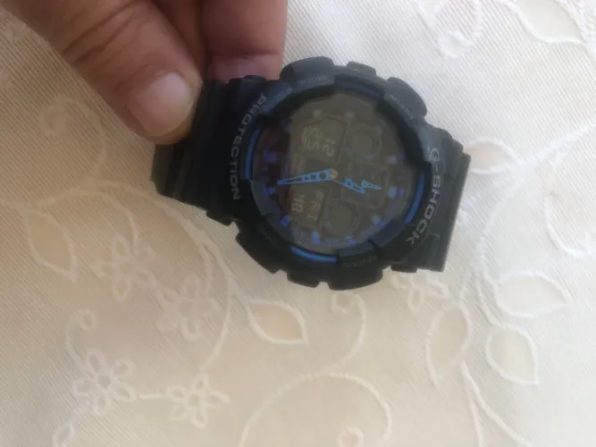 Relógio G shock Cássio anadigi GA 100 1a2dr