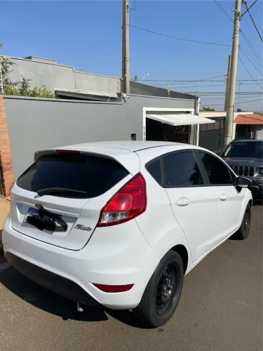 Ford Fiesta 1.5 16V Flex Mec. 5P 2014