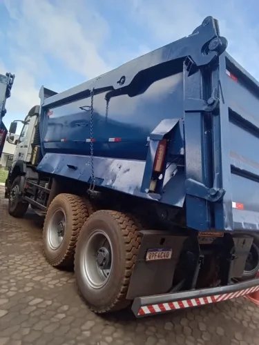 CAMINHÃO BASCULA VOLVO FMX 460 6X4