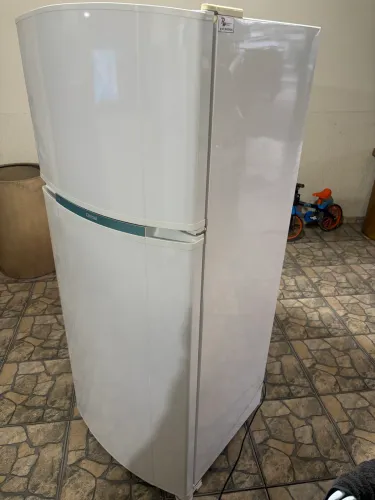 Geladeira Consul biplex 425 litros!
