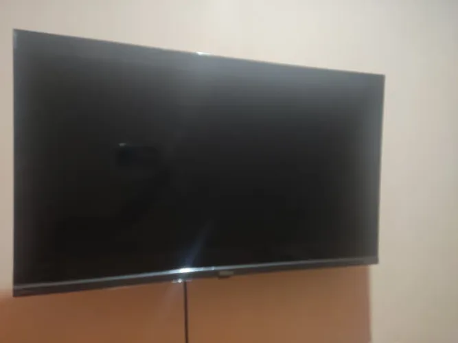 TV à Venda - Ótimo Estado de Conservação