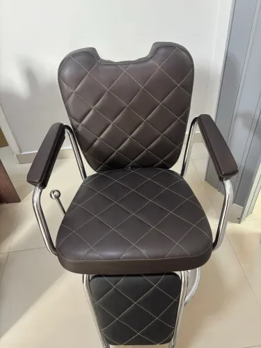 Vende-se cadeira de barbeiro