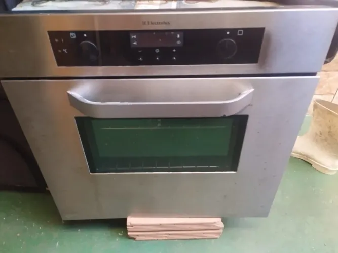 Forno elétrico de embutir da Electrolux alta gama Inox Air fryer
