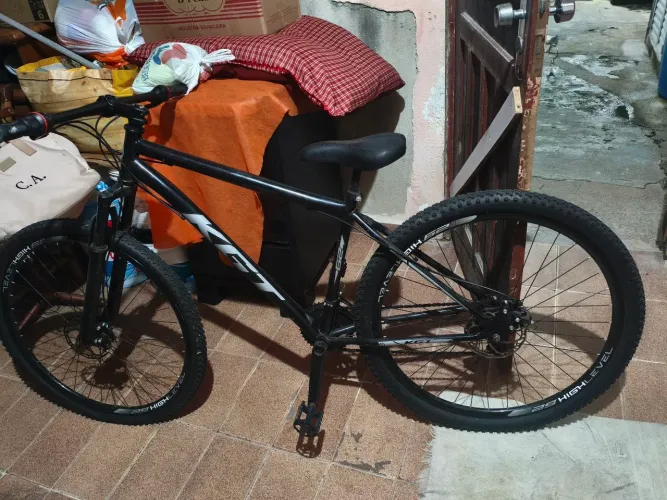 ARO 29 - PRETA