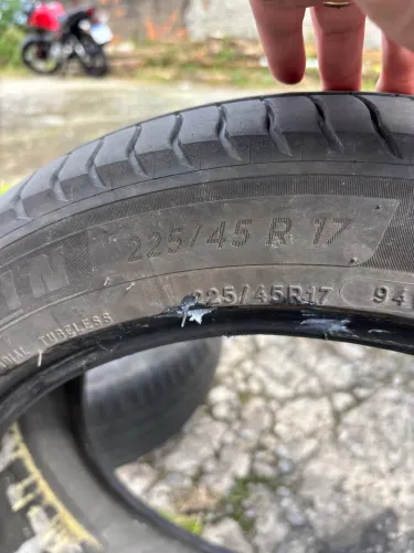 Pneus 225/45 R17