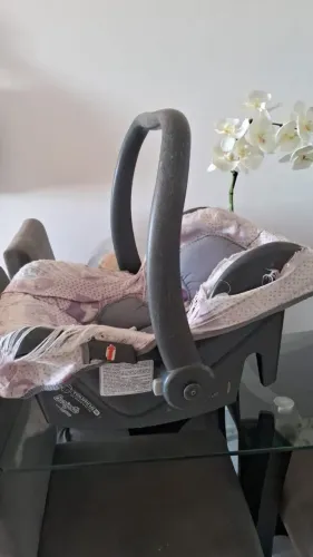 Bebê conforto burigotto