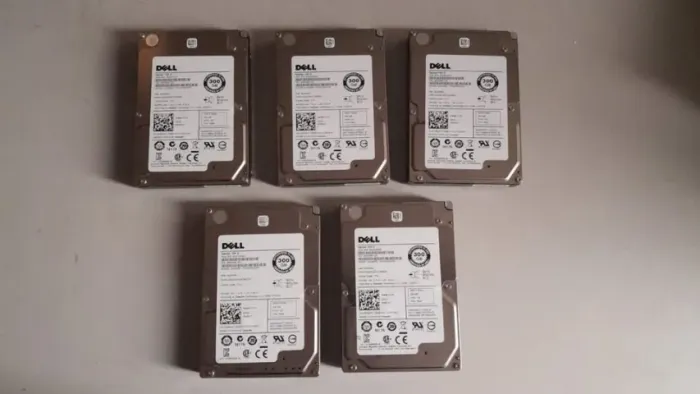 5 Unidades Hd Sas Dell 300gb 15k 2.5 para uso servidor Dell R610 e R710