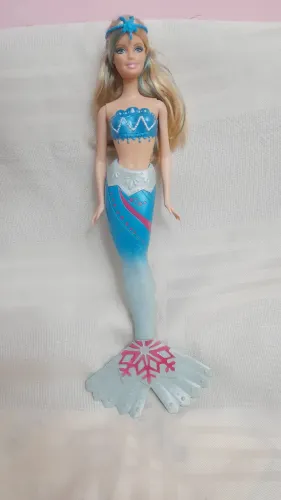 Barbie sereia embaixadora Selena
