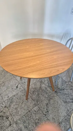 Mesa de Jantar Redonda em Madeira
