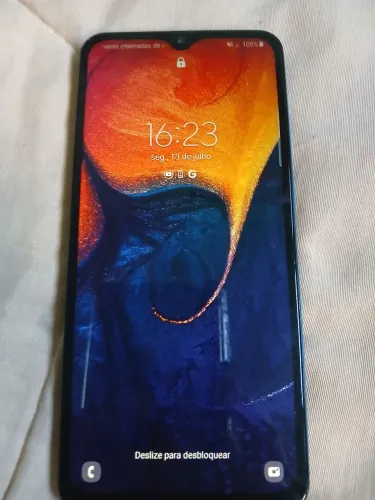 Vendo celular Samsung
