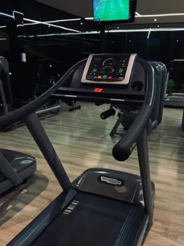 Esteira Technogym, modelo Jog 700