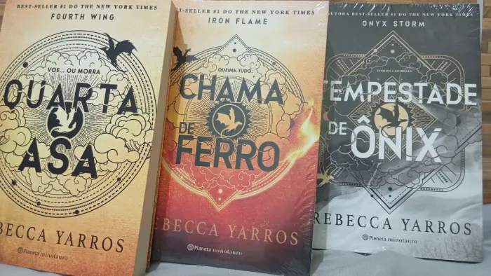 Livros estão sendo vendidos 
