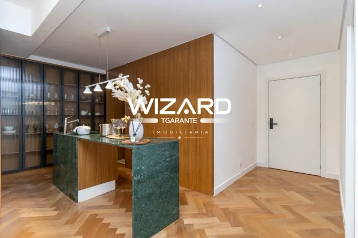 Apartamento de alto padrão à venda no Jardim Paulista | 168m² | 3 suítes | reformado | var