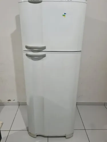 Geladeira Electrolux DC49A