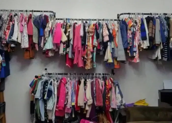 Vendo brechó de roupas infantil