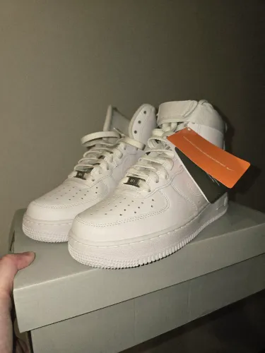 Air force 1 high triple white