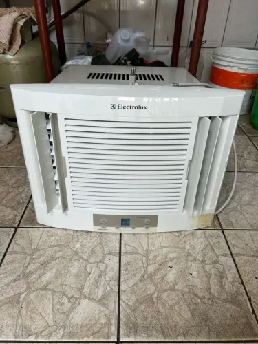 Ar-Condicionado Janela Electrolux Maximus 7500 BTUs 110V
