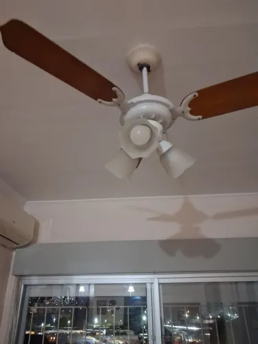 2 ventiladores de teto Marca Martau