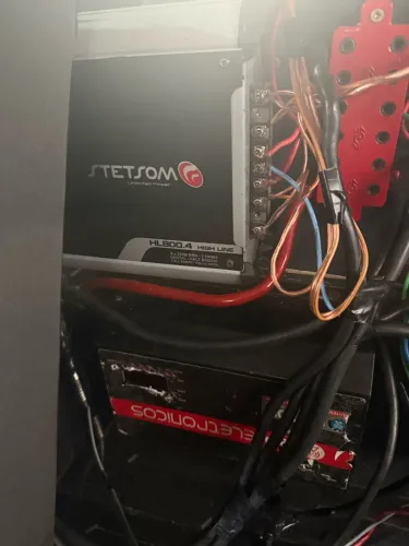 Som automotivo e peças