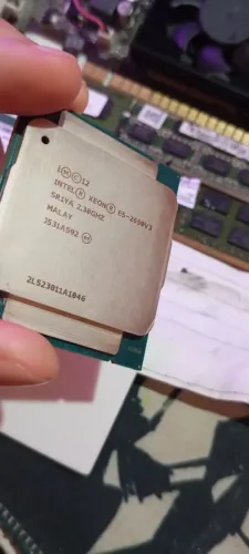 Intel xeon E5 - 2650 v3 Nunca usado "conservado"