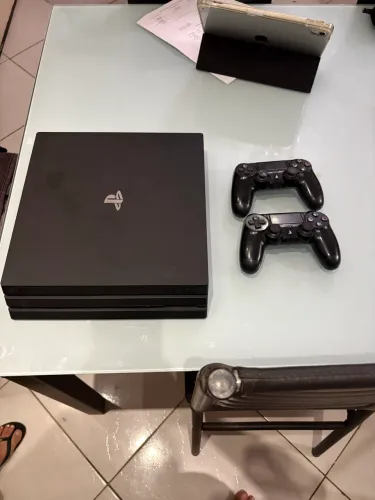 PS4 PRO 1TB 