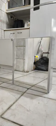 Espelheira para banheiro