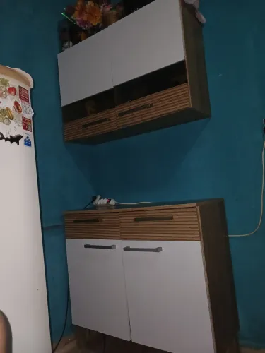 Vende-se armário seme novo