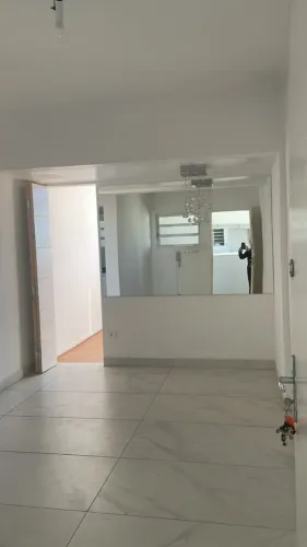 Apartamento de 2 quartos na Vila Buarque / 3 quadras do metro Sta Cecilia