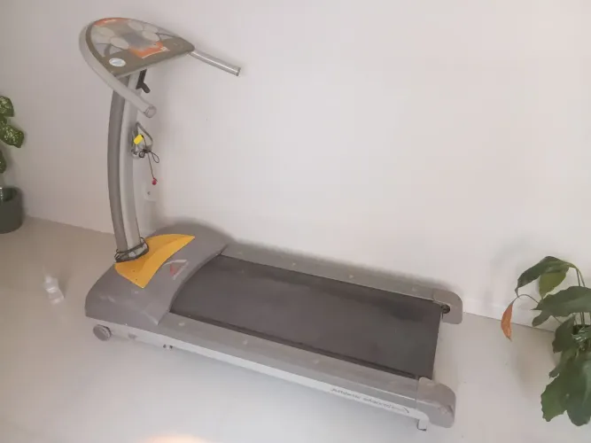 Esteira Athletic Advanced 410EE ergométrica