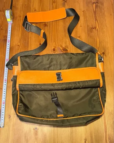 bolsa carteiro prada 100% genuína em re- nylon 
