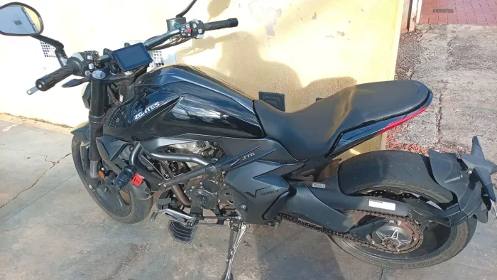 Moto top boa de mecânica revisada pheneu novo