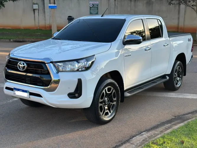 Toyota Hilux CD SRV 4X4 2.8 TDI Diesel Aut. 2022