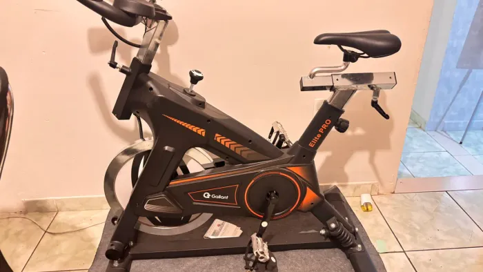 Bicicleta ergométrica spinning