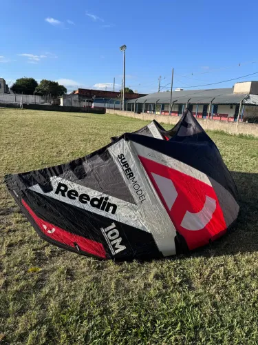 Kitesurf Reedin 2022/ 10 metros com barra 
