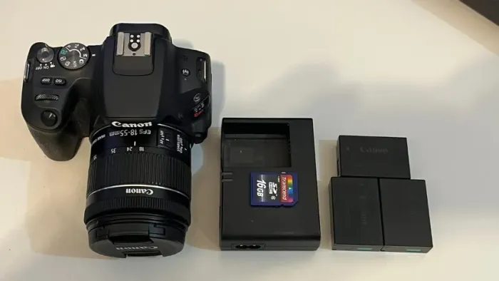 Canon SL2 - Usada - Unico dono